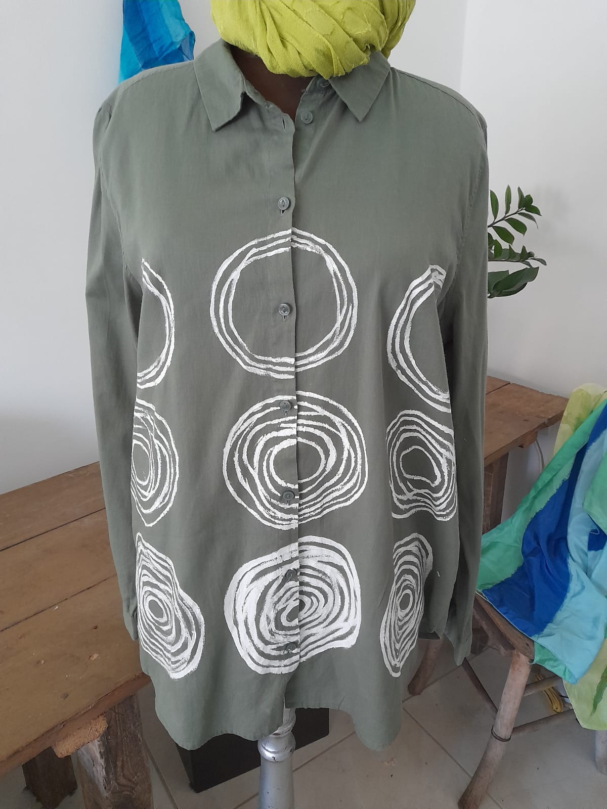 Рисувана риза