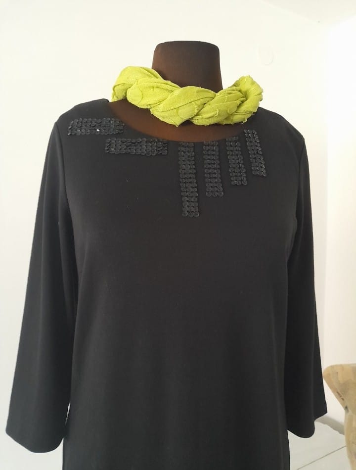 Рокля с декорации