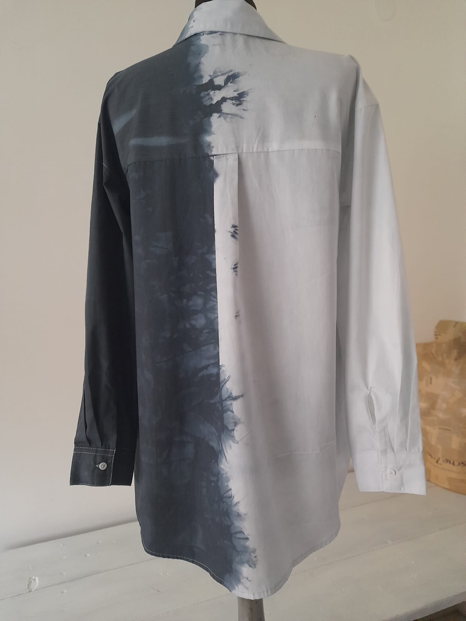 Рисувана риза