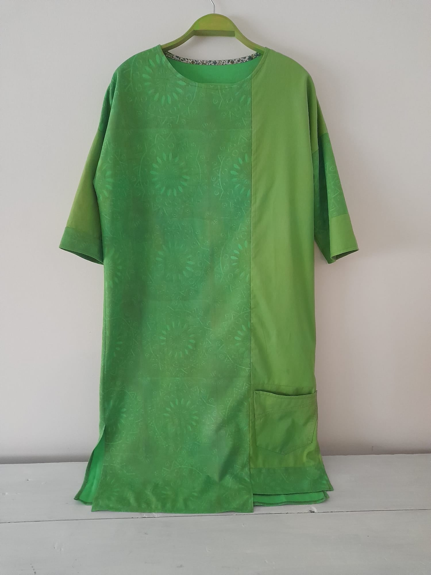 Ръчно багрена рокля