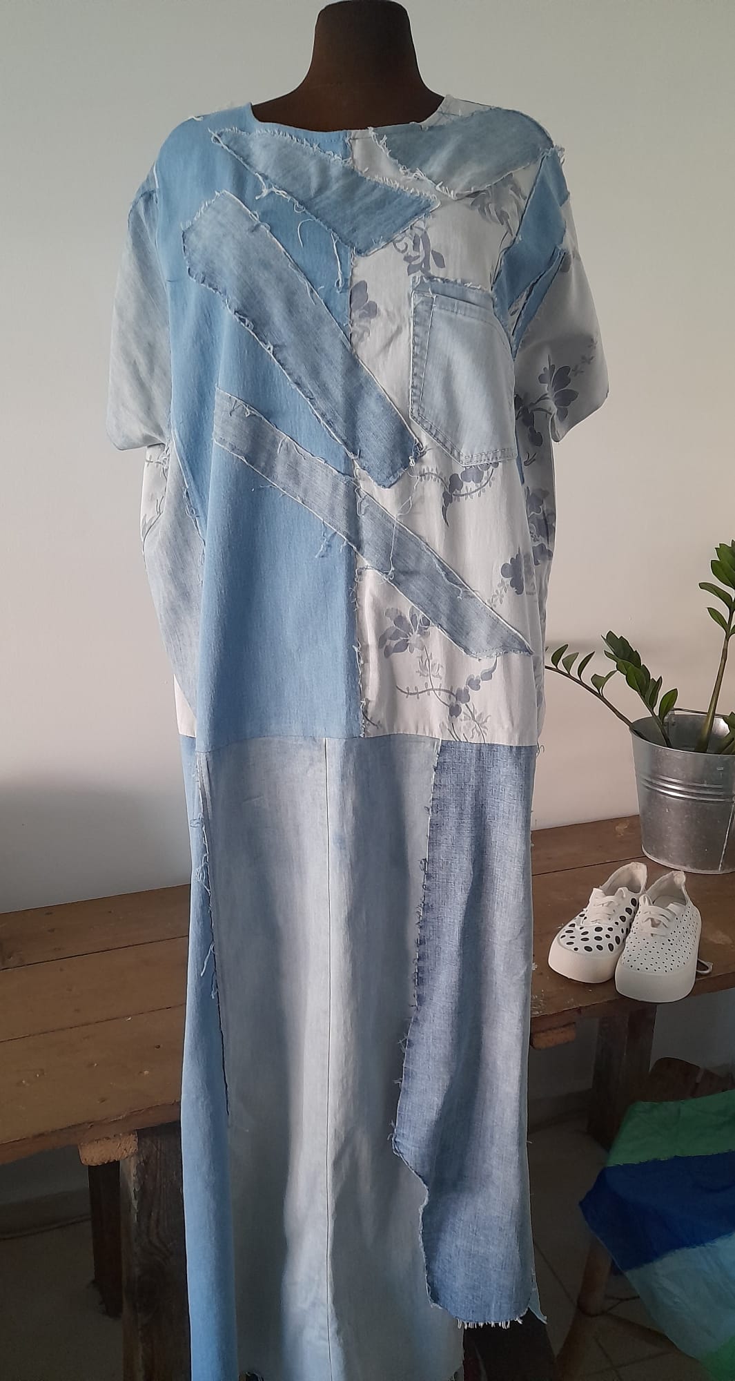 Рокля деним с декорации