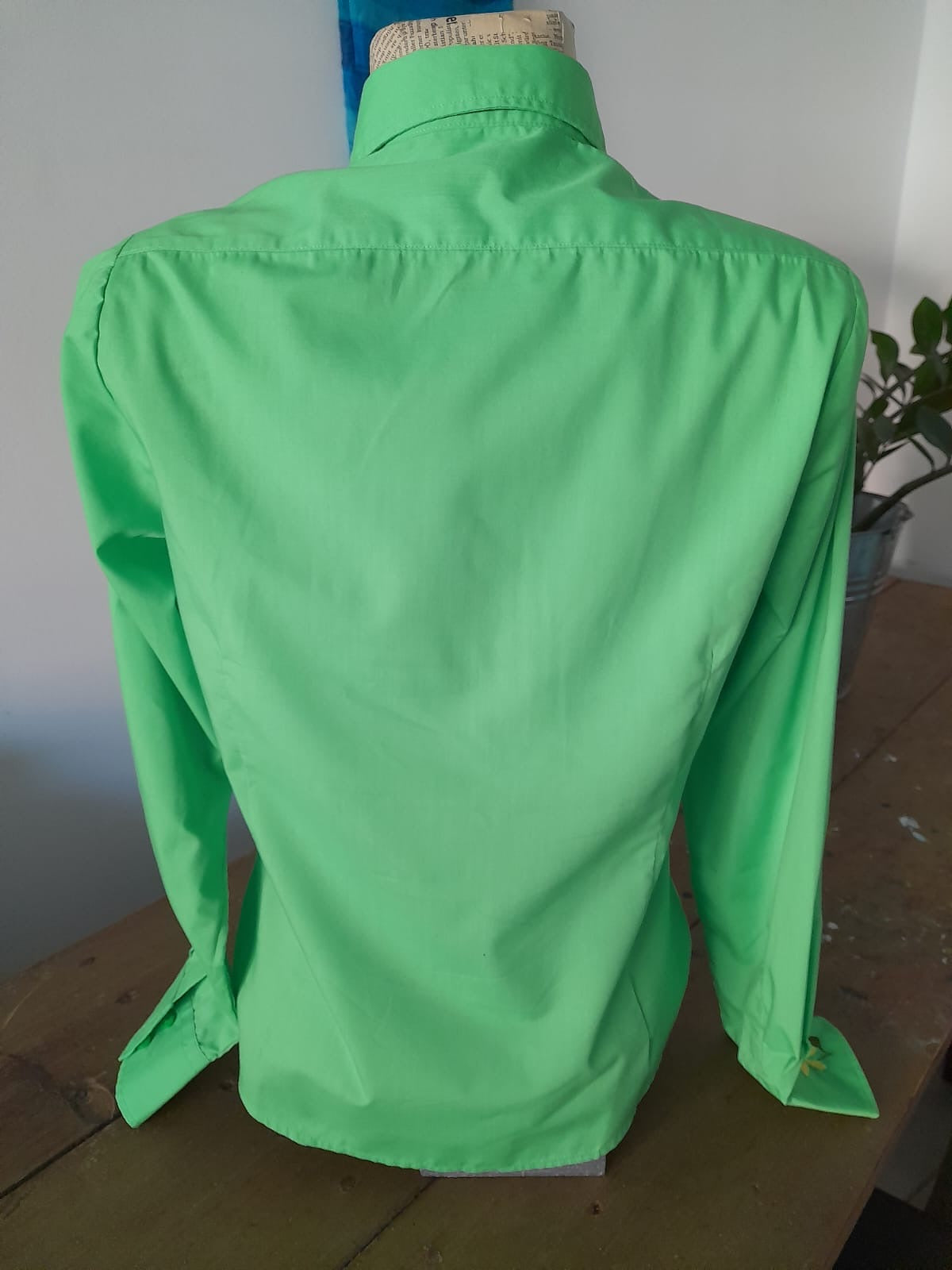 Блуза с ръчна бродерия